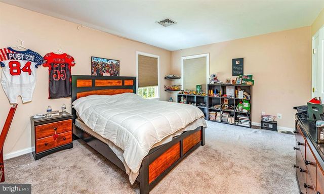 1880 BROOKFIELD ST, Vineland, NJ 08361