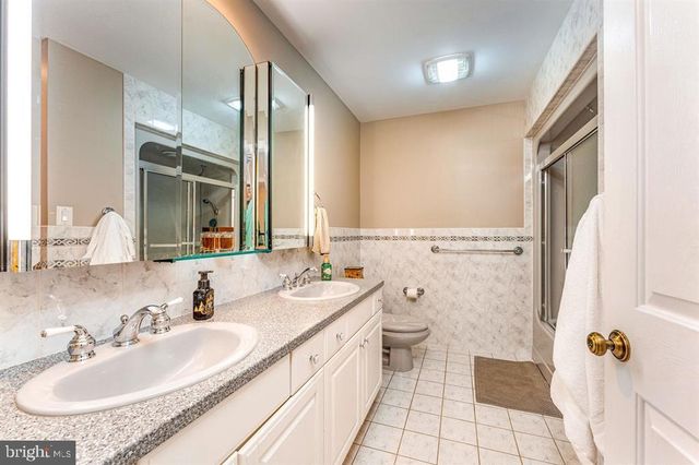 1880 BROOKFIELD ST, Vineland, NJ 08361