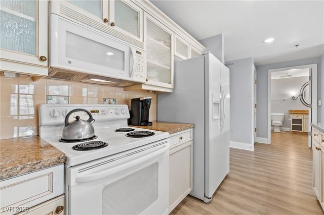 30 Strada Di Villaggio 143, Henderson, NV 89011