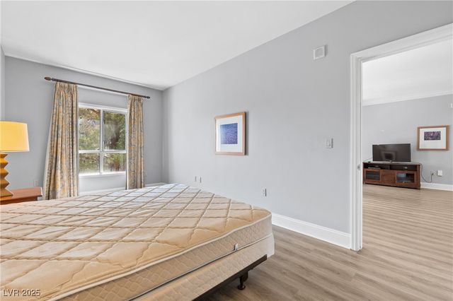 30 Strada Di Villaggio 143, Henderson, NV 89011