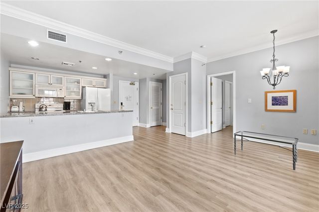 30 Strada Di Villaggio 143, Henderson, NV 89011