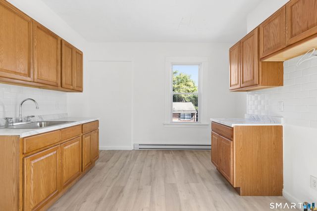 47-49 Putnam Street, Hartford, CT 06106