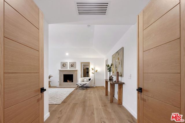 4050 Clarinda Drive, Tarzana (los Angeles), CA 91356