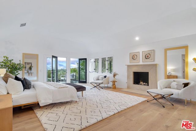 4050 Clarinda Drive, Tarzana (los Angeles), CA 91356