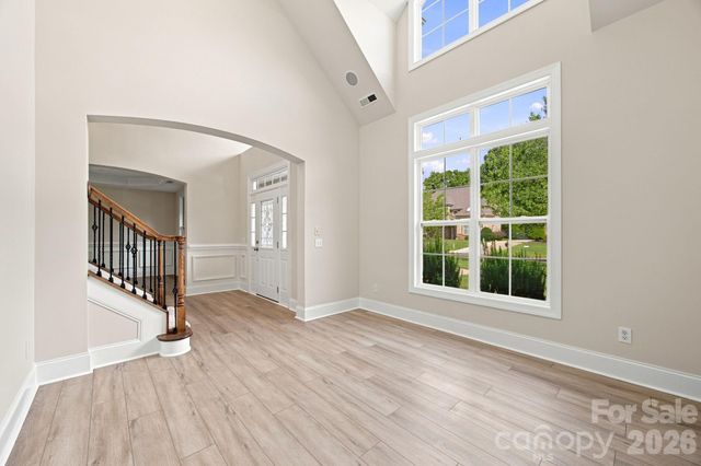 6812 S Creek Road, Charlotte, NC 28277