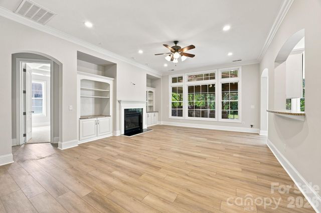 6812 S Creek Road, Charlotte, NC 28277