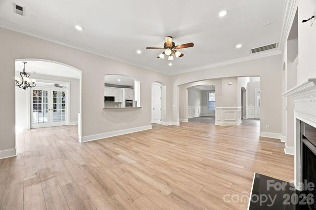 6812 S Creek Road, Charlotte, NC 28277