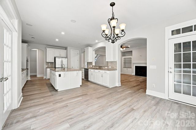 6812 S Creek Road, Charlotte, NC 28277