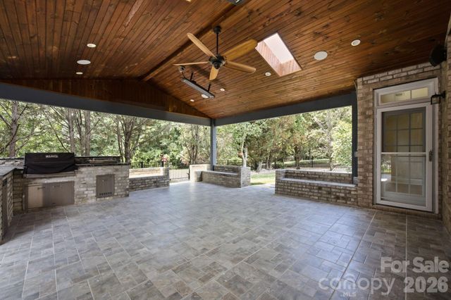 6812 S Creek Road, Charlotte, NC 28277