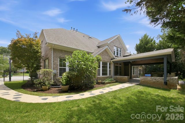 6812 S Creek Road, Charlotte, NC 28277