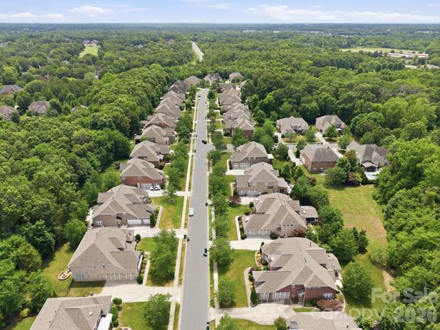 6812 S Creek Road, Charlotte, NC 28277