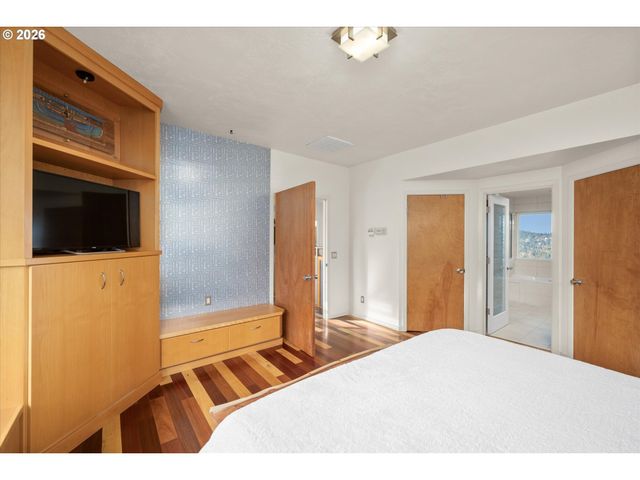 3970 N SHASTA Loop, Eugene, OR 97405