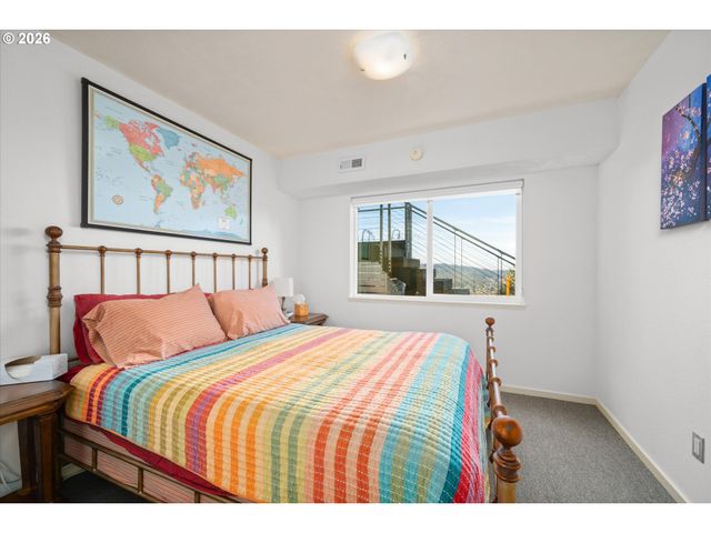 3970 N SHASTA Loop, Eugene, OR 97405