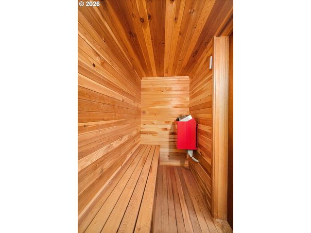 3970 N SHASTA Loop, Eugene, OR 97405