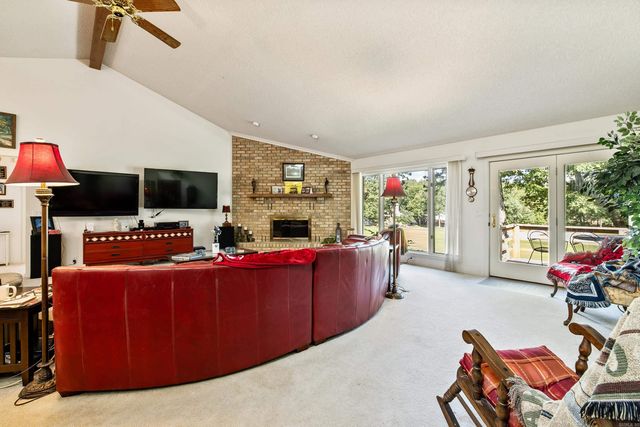 23 Realeza Court, Hot Springs Village, AR 71909