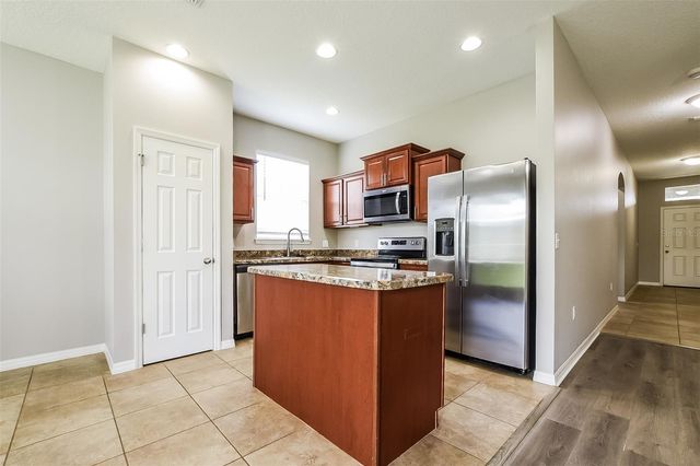 231 BLACKSTONE CREEK ROAD, Groveland, FL 34736