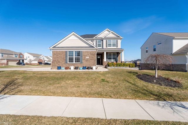30096 Braeburn Street, New Hudson, MI 48165