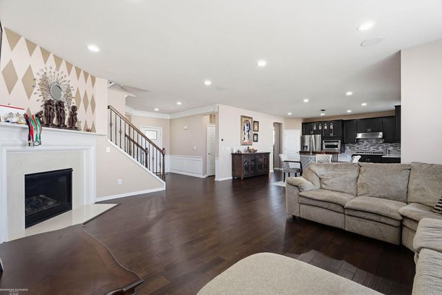 30096 Braeburn Street, New Hudson, MI 48165