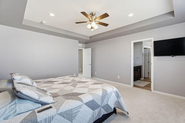 30096 Braeburn Street, New Hudson, MI 48165