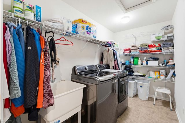 30096 Braeburn Street, New Hudson, MI 48165