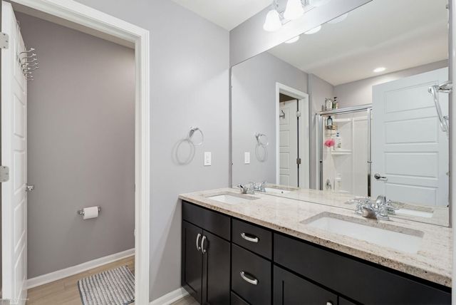 30096 Braeburn Street, New Hudson, MI 48165