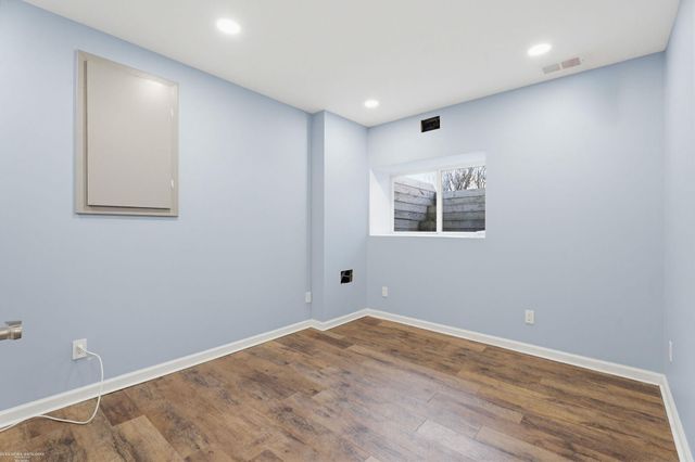 30096 Braeburn Street, New Hudson, MI 48165