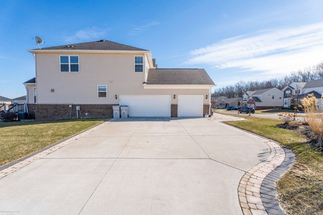 30096 Braeburn Street, New Hudson, MI 48165