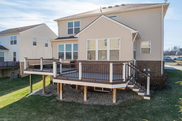 30096 Braeburn Street, New Hudson, MI 48165