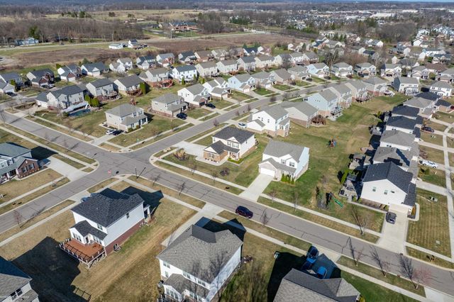 30096 Braeburn Street, New Hudson, MI 48165