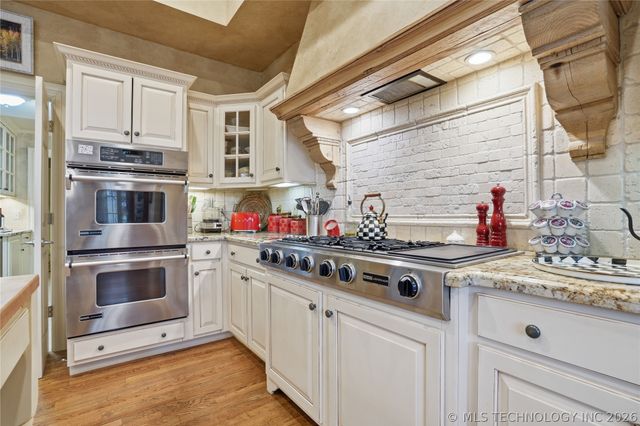 9825 S Vandalia Avenue, Tulsa, OK 74137