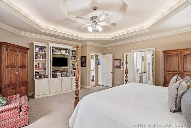 9825 S Vandalia Avenue, Tulsa, OK 74137