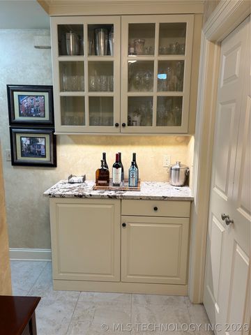 9825 S Vandalia Avenue, Tulsa, OK 74137