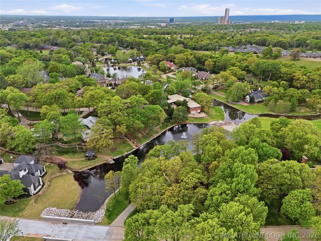 9825 S Vandalia Avenue, Tulsa, OK 74137