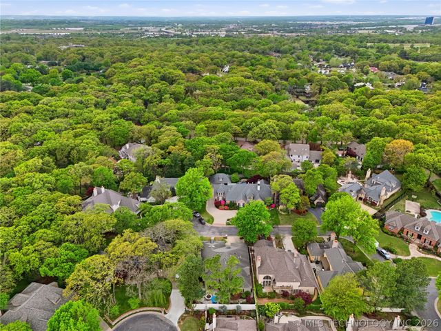 9825 S Vandalia Avenue, Tulsa, OK 74137