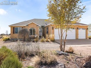 982 W Caliente Drive, Pueblo, CO 81007