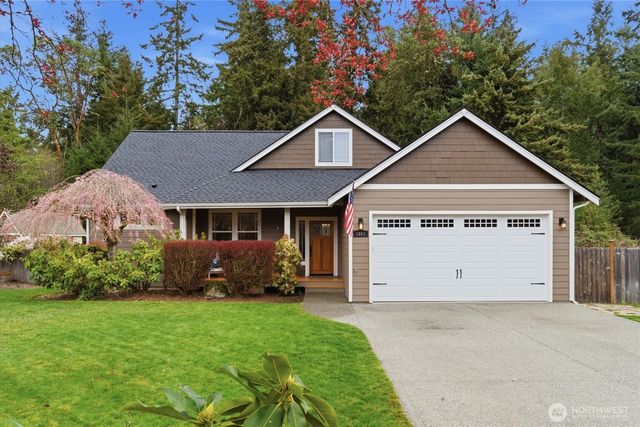 1061 Potlatch Drive, Fox Island, WA 98333