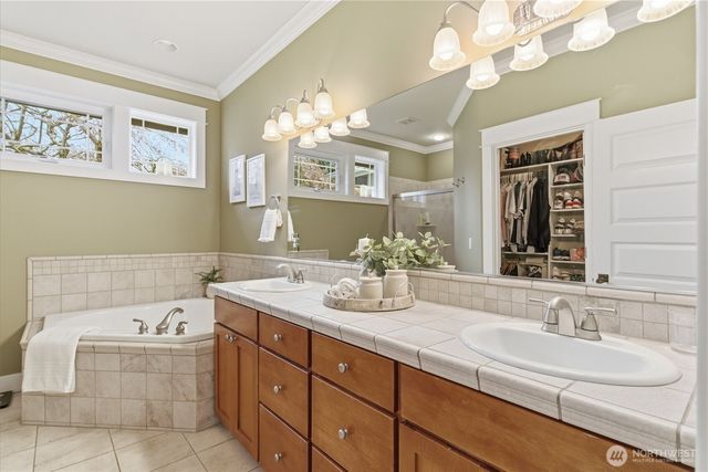 1061 Potlatch Drive, Fox Island, WA 98333