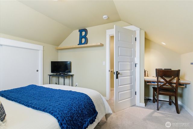 1061 Potlatch Drive, Fox Island, WA 98333