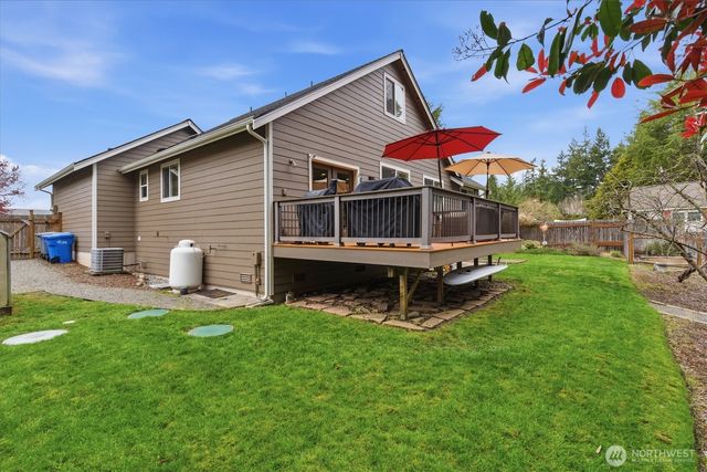1061 Potlatch Drive, Fox Island, WA 98333