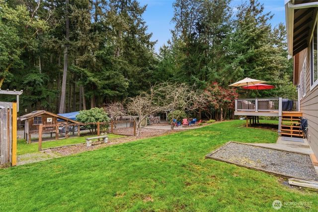 1061 Potlatch Drive, Fox Island, WA 98333