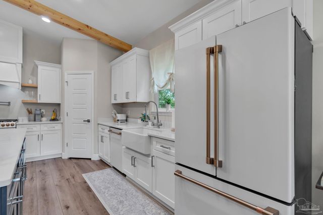 1115 Barcia Dr, Pensacola, FL 32503