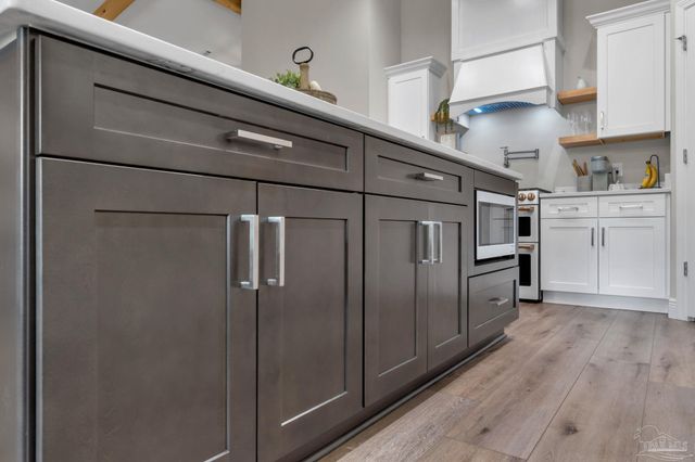 1115 Barcia Dr, Pensacola, FL 32503