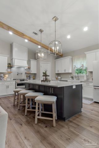 1115 Barcia Dr, Pensacola, FL 32503