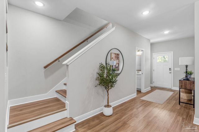 1115 Barcia Dr, Pensacola, FL 32503