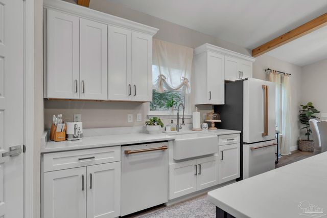 1115 Barcia Dr, Pensacola, FL 32503