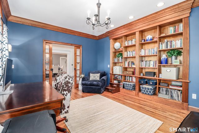 10 Trailing Ridge Road, Brookfield, CT 06804