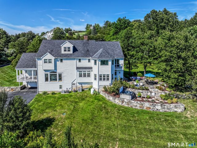 10 Trailing Ridge Road, Brookfield, CT 06804