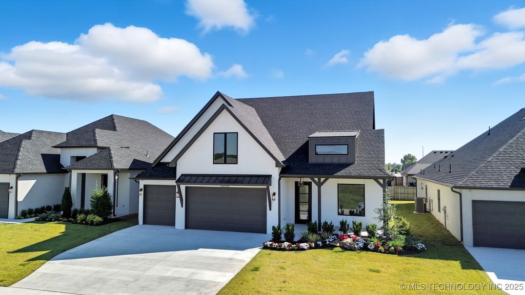 5806 E 126th Street S, Bixby, OK 74008