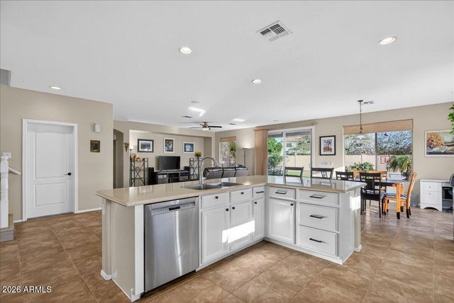 7855 E KENWOOD Street, Mesa, AZ 85207