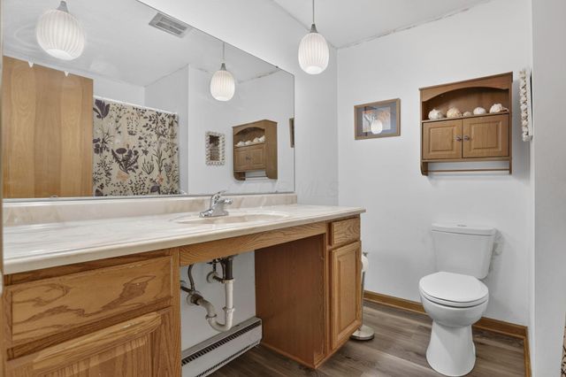 326 Roberts Drive SE, Newark, OH 43055